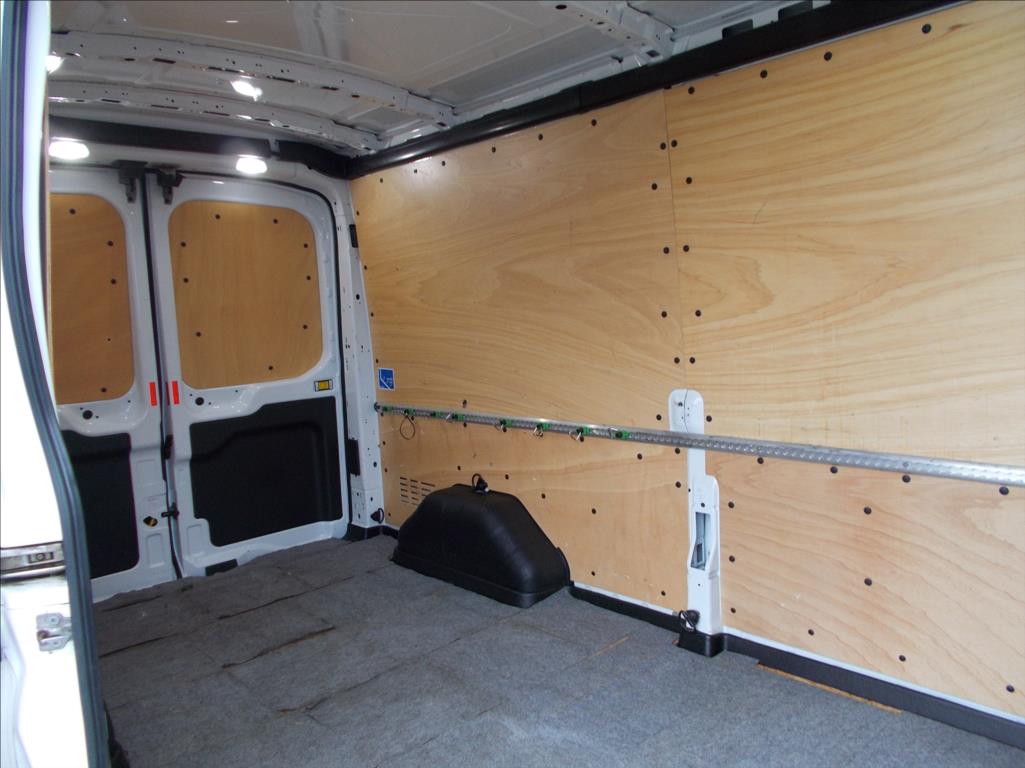 Ford Transit 2,0 TDCi L3H2 NOVÉ ROZVODY STK 1/2028 PĚKNÉ - foto 18