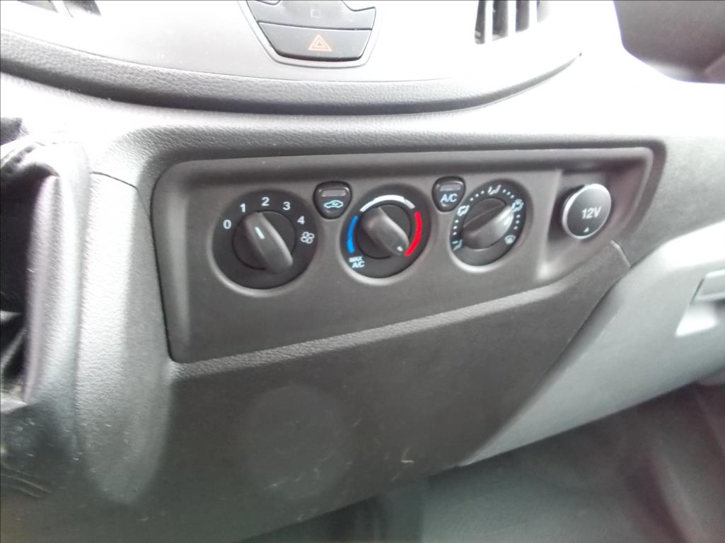 Ford Transit 2,0 TDCi L3H2 NOVÉ ROZVODY STK 1/2028 PĚKNÉ - foto 25