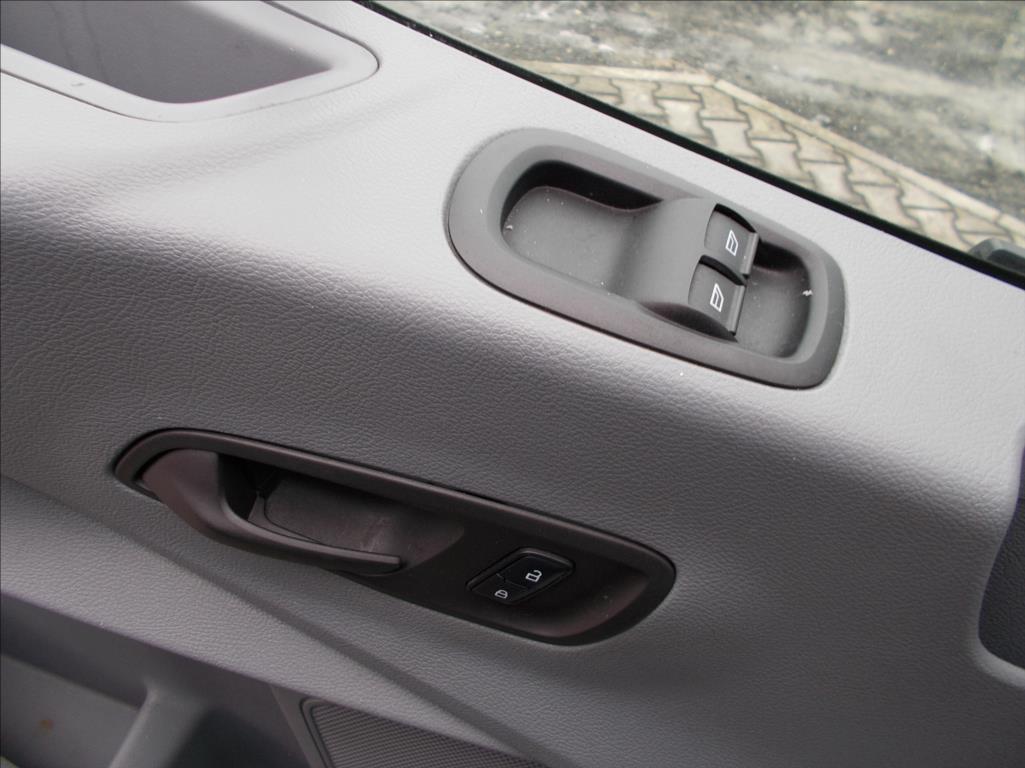 Ford Transit 2,0 TDCi L3H2 NOVÉ ROZVODY STK 1/2028 PĚKNÉ - foto 31