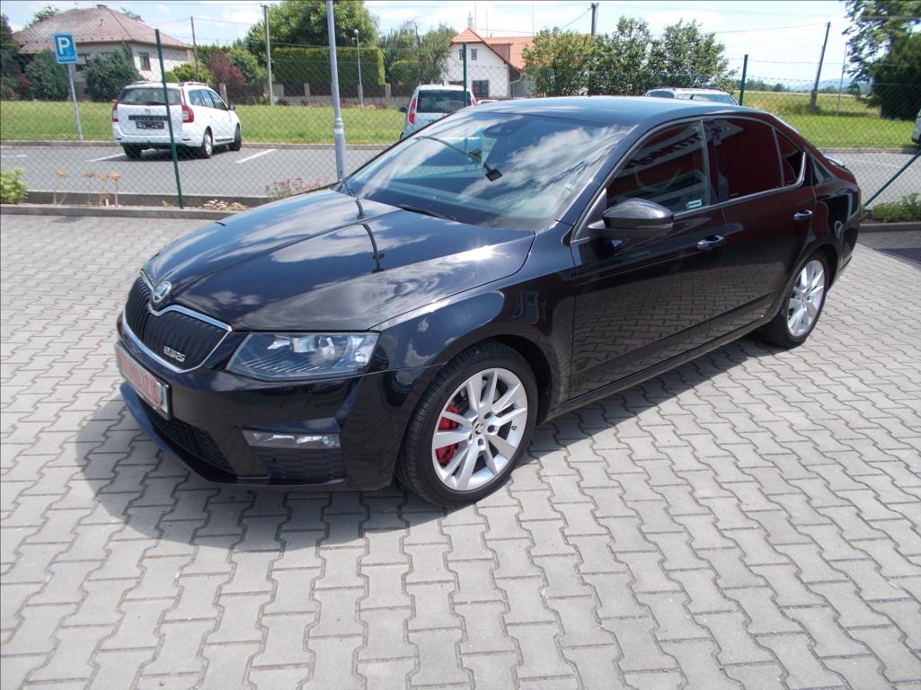 Škoda Octavia 2,0 TDI RS MANUÁL DIGIKLIMA XENONY PĚKNÉ  III - foto 4