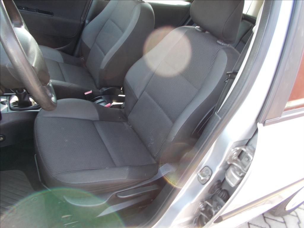 Peugeot 207 1,4 16V ČR KLIMA  SW - foto 19