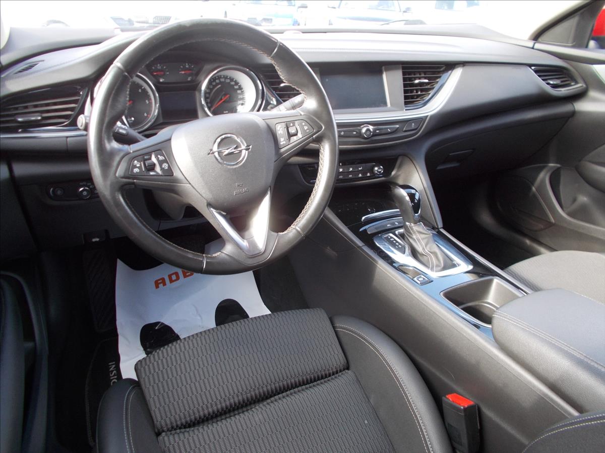 Opel Insignia 2,0 CDTi AT 125kW Dynamic Sport - foto 17
