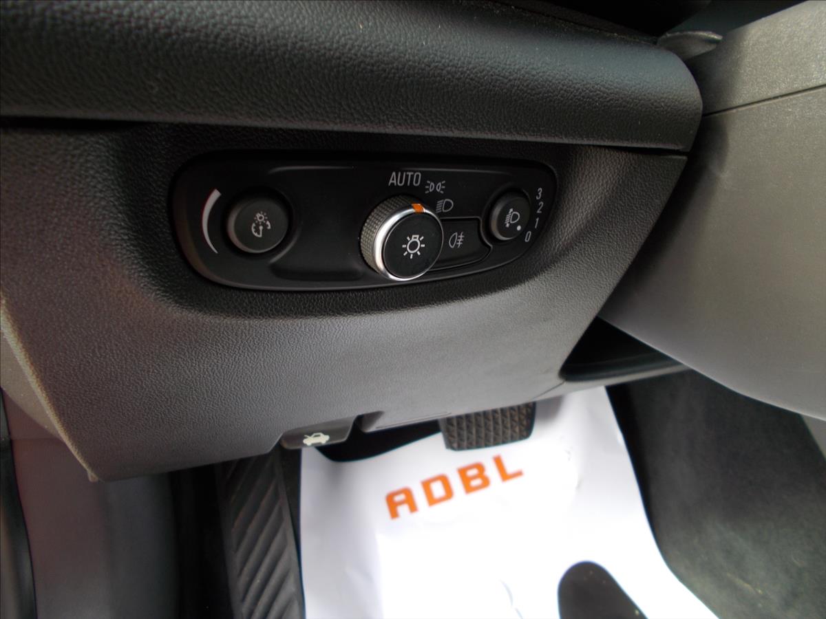 Opel Insignia 2,0 CDTi AT 125kW Dynamic Sport - foto 24