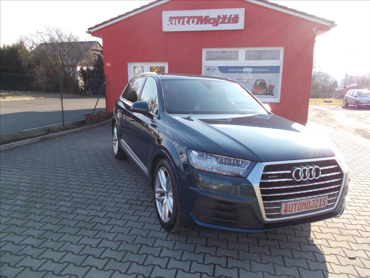 Audi Q7 3,0 TDI S-LINE ČR quattro tiptronic AUTORIZOVANÝ SERVI