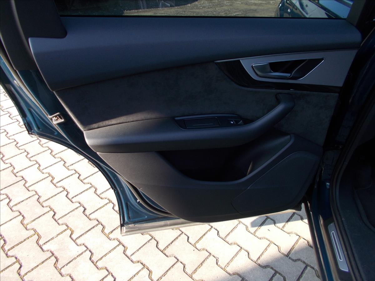 Audi Q7 3,0 TDI S-LINE ČR quattro tiptronic AUTORIZOVANÝ SERVI - foto 22