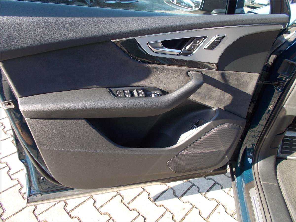Audi Q7 3,0 TDI S-LINE ČR quattro tiptronic AUTORIZOVANÝ SERVI - foto 30
