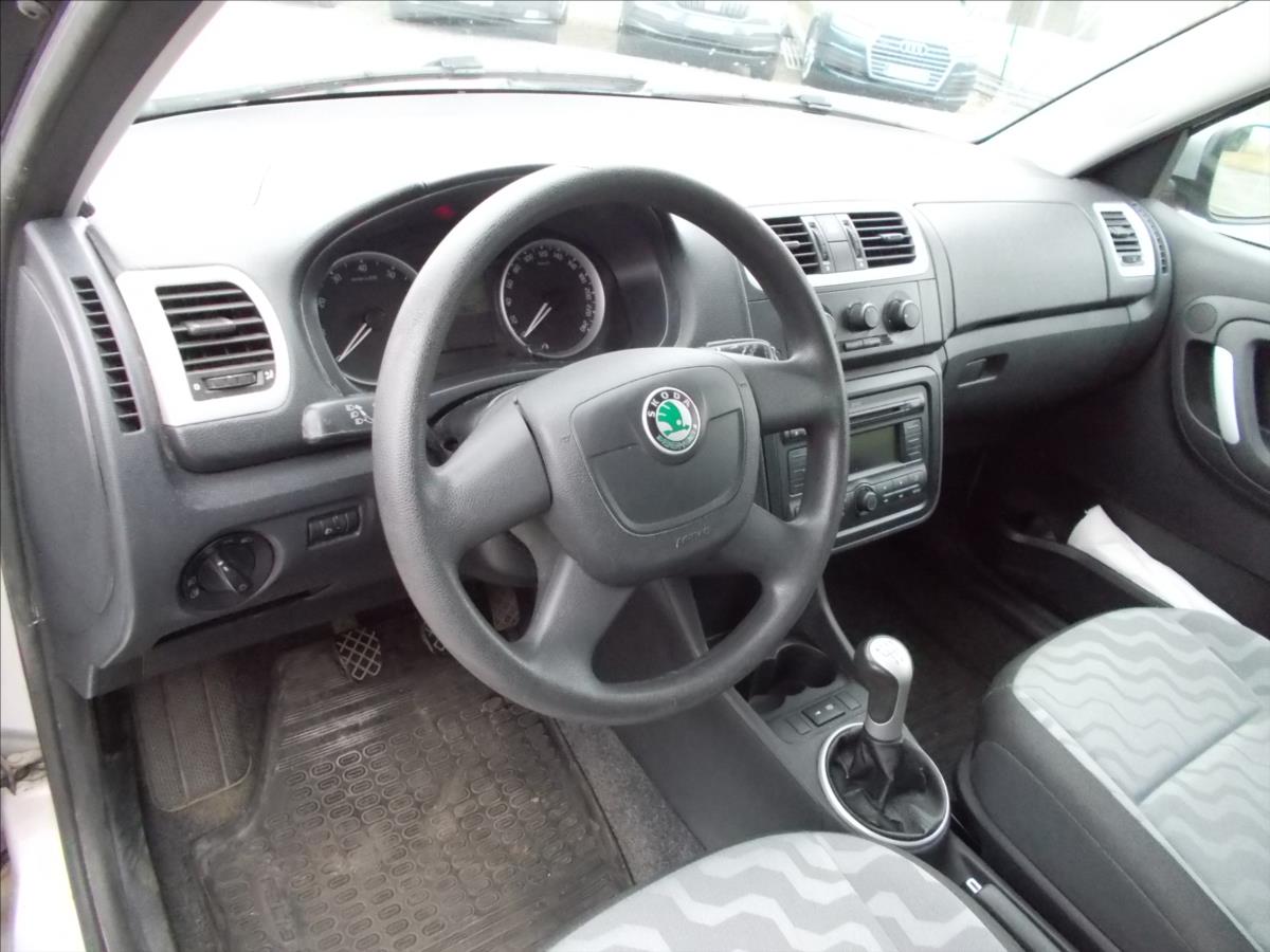 Škoda Fabia 1,2 12V HTP 51kW AMB ČR NOVÁ STK  II - foto 21