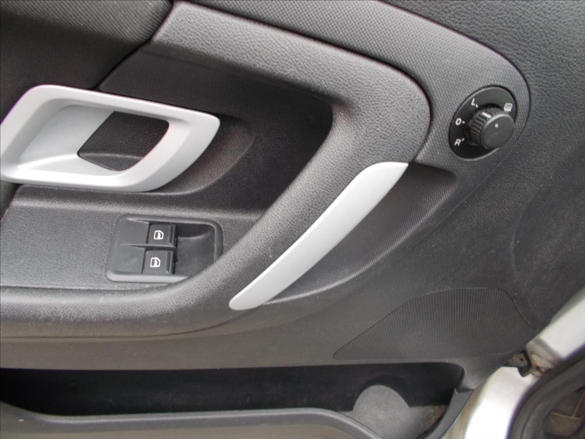 Škoda Fabia 1,2 12V HTP 51kW AMB ČR NOVÁ STK  II - foto 27