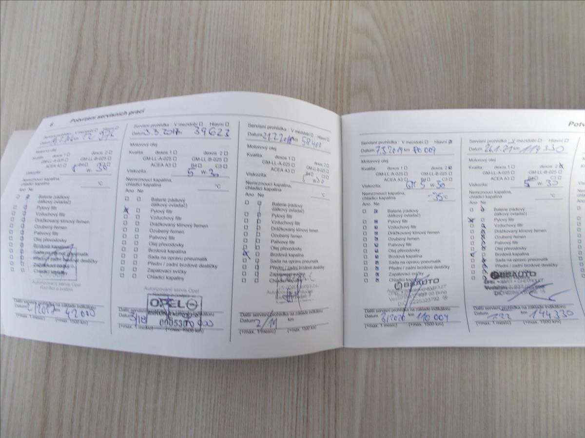 Opel Meriva 1,4 16V COSMO 74KW ČR PĚKNÉ - foto 28