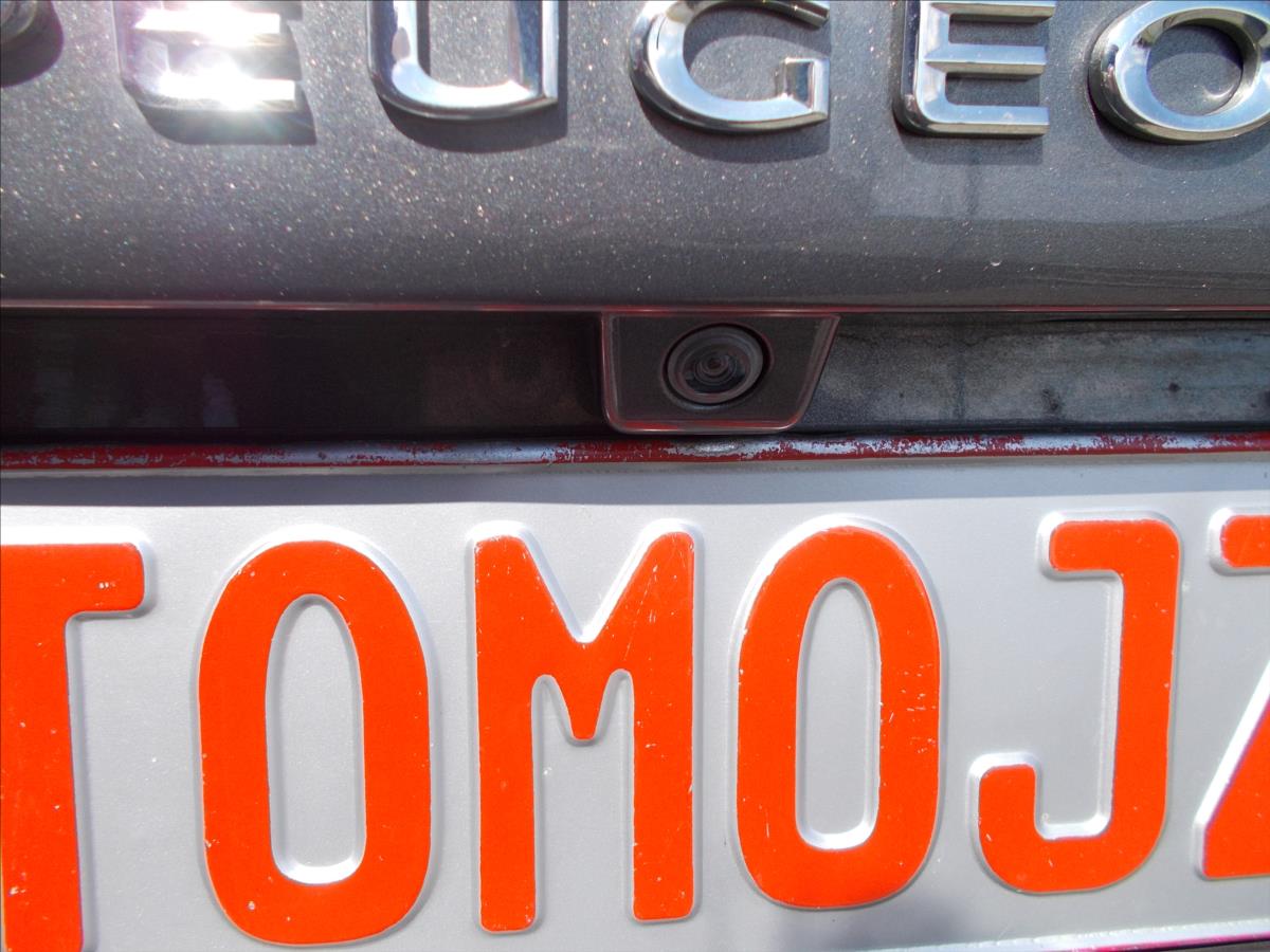 Peugeot Traveller 2,0 BlueHDi AT DPH L2 BUSSINES VIP - foto 13