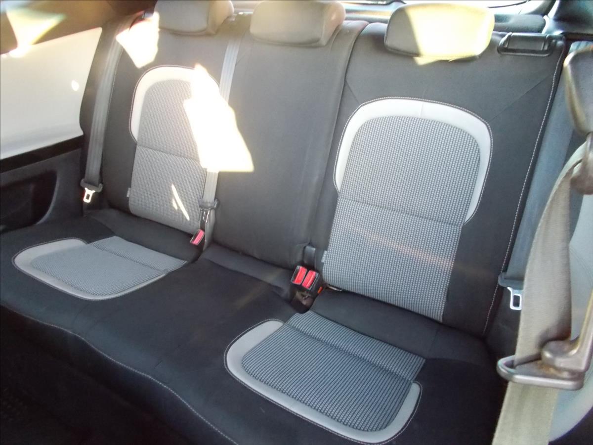 Kia Ceed 1,6 CRDi 94kW FIFA World Cup Edition - foto 14