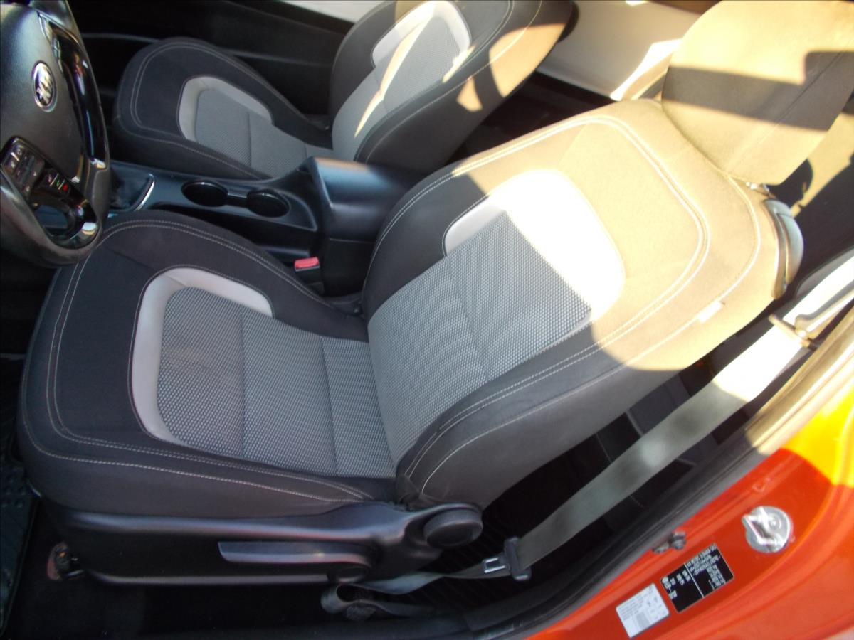 Kia Ceed 1,6 CRDi 94kW FIFA World Cup Edition - foto 15