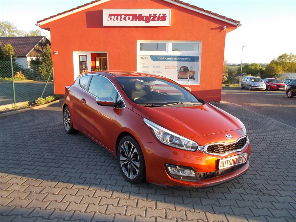 Kia Ceed 1,6 CRDi 94kW FIFA World Cup Edition