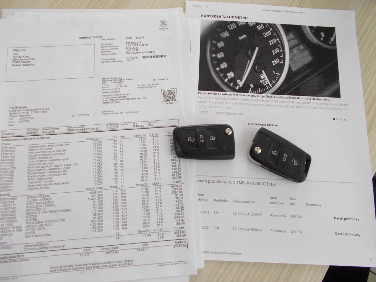 Škoda Octavia 2,0 TDI RS DSG ČR 1.MAJITEL PĚKNÉ  III - foto 31