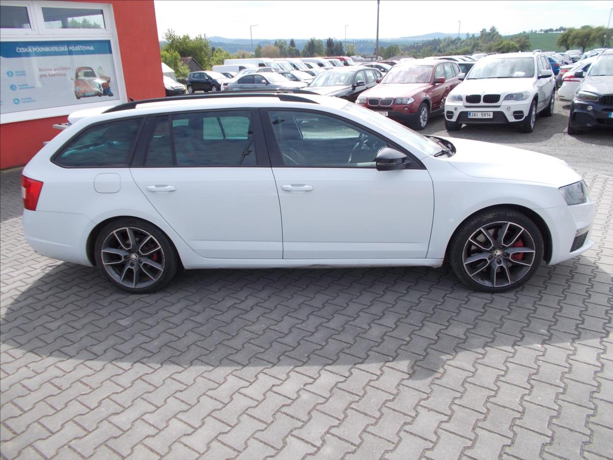 Škoda Octavia 2,0 TDI RS DSG ČR 1.MAJITEL PĚKNÉ  III - foto 7