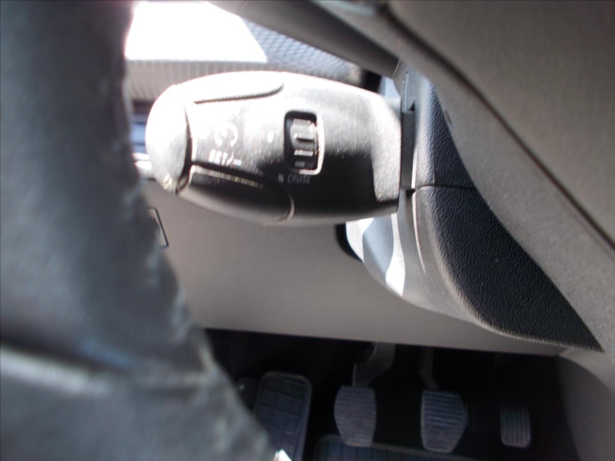 Peugeot 208 1,2 Pure Tech 60 kW NOVÉ ROZVODY 123100 KM - foto 25