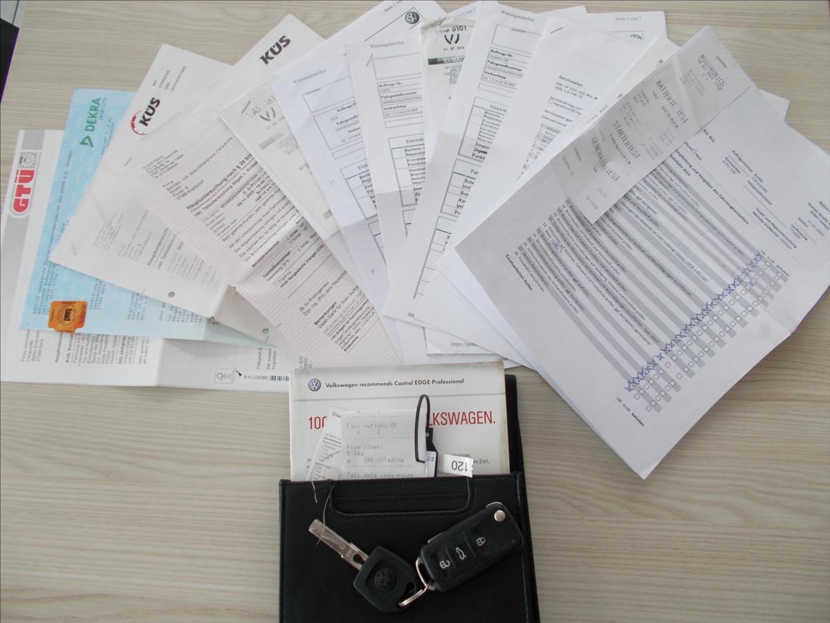 Volkswagen up! 1,0 MPI 55 kW KLIMA OK NOVÁ STK COC list - foto 28