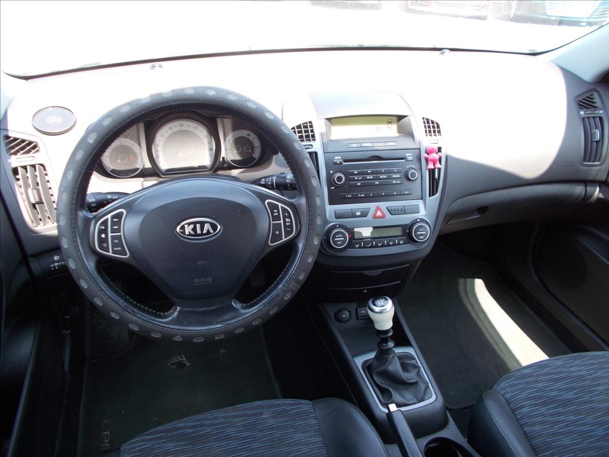 Kia Ceed 1,6 CRDi DIGIKLIMA OK NOVÁ STK - foto 16