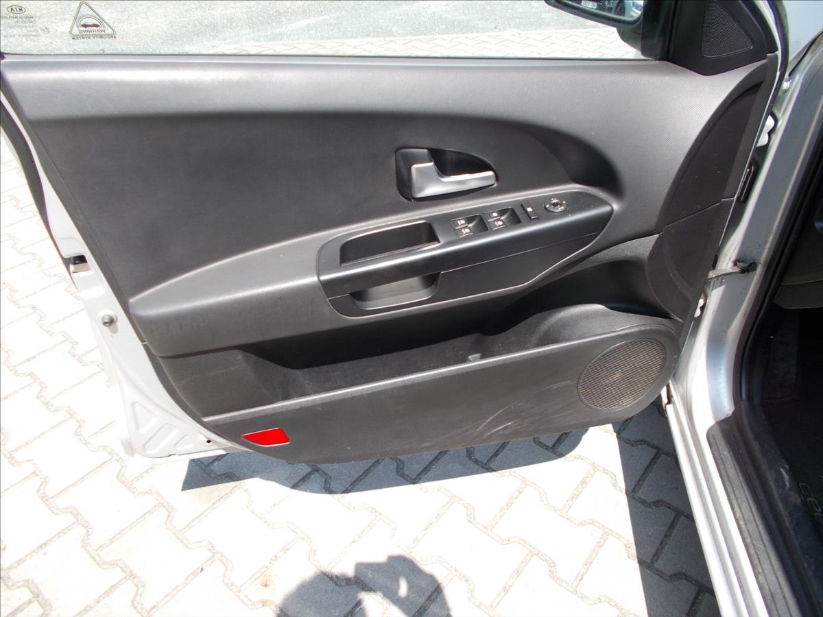 Kia Ceed 1,6 CRDi DIGIKLIMA OK NOVÁ STK - foto 26