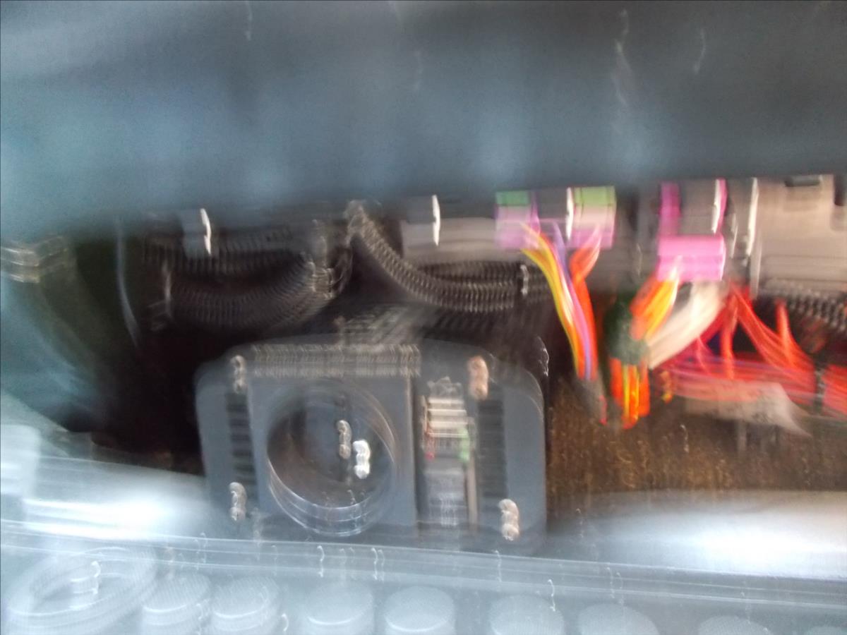 Volkswagen Transporter 2,0 TDI DSG 4x4 NOVÝ MOTOR DPH ČR PĚKNÉ  T6 - foto 26