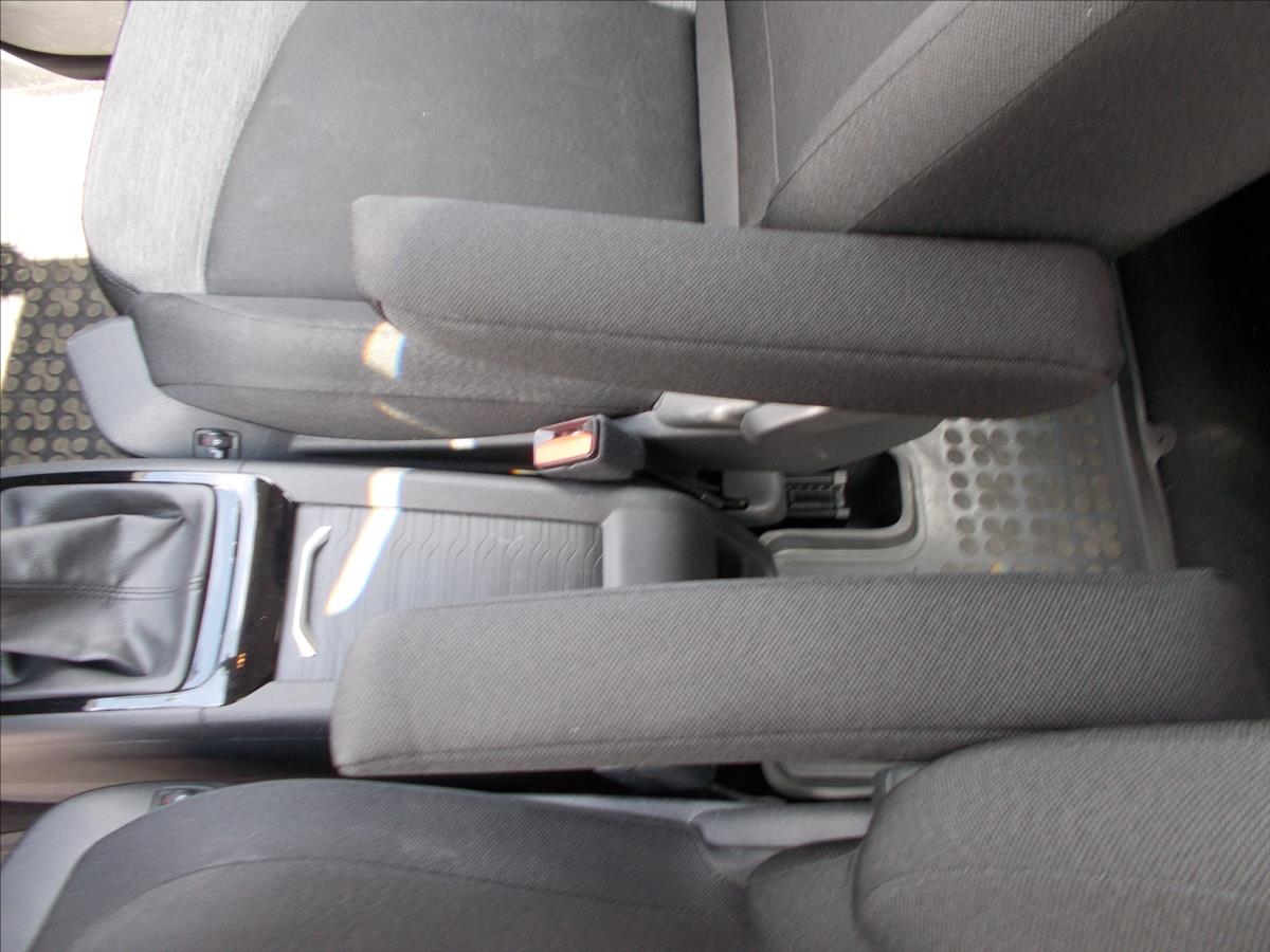 Citroën C4 Picasso 1,2 PT 81 kW DIGIKLIMA 72863 KM PĚKNÉ - foto 21