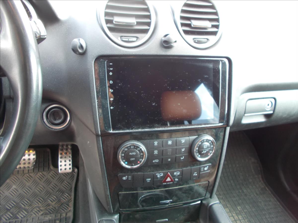 Mercedes-Benz Třídy M 3,5 V6 DPH KLIMA OK NOVÁ STK PĚKNÉ - foto 26