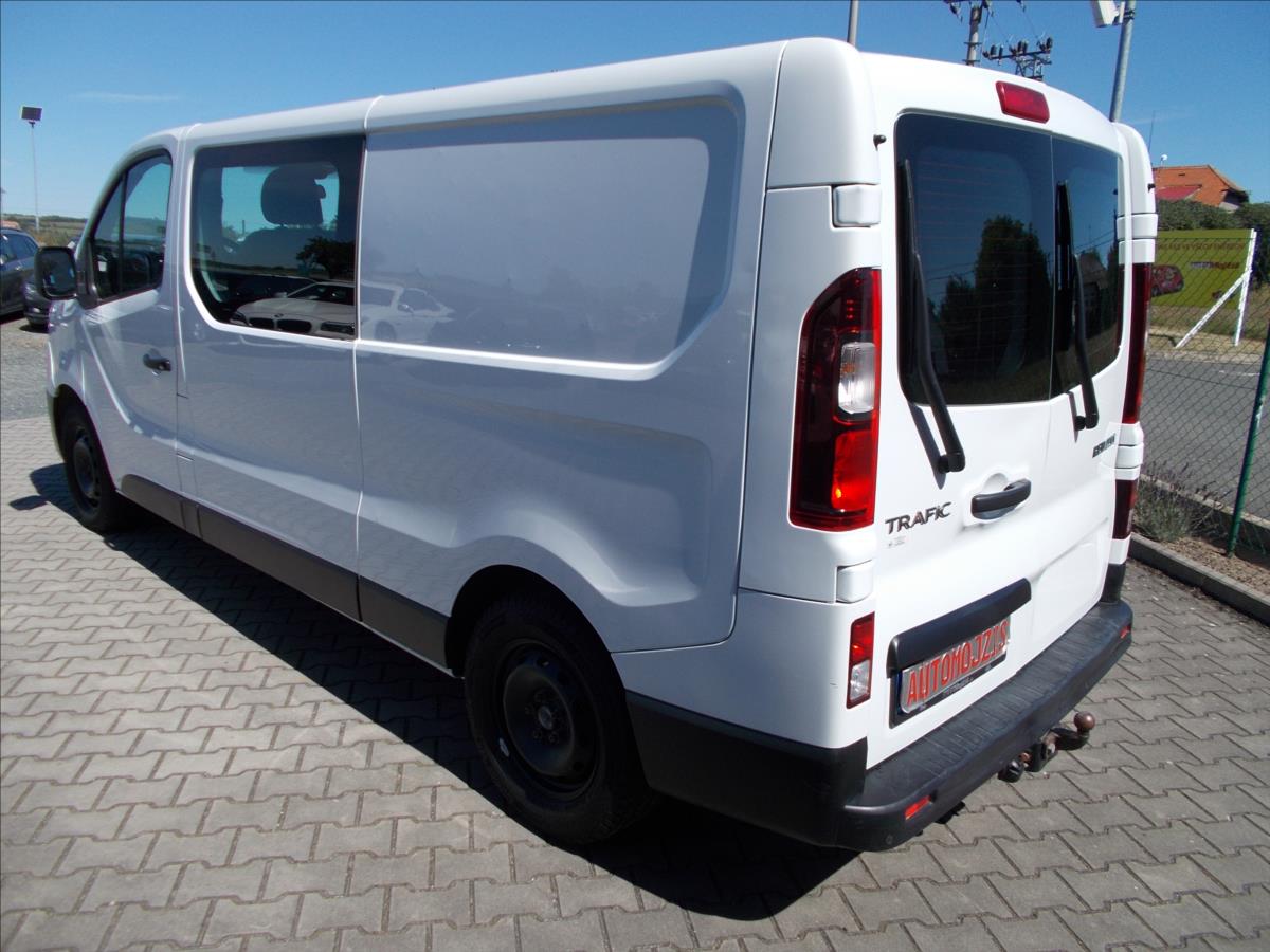 Renault Trafic 2,0 DCi ČR DPH 6 MÍST STK 8/2026 - foto 11