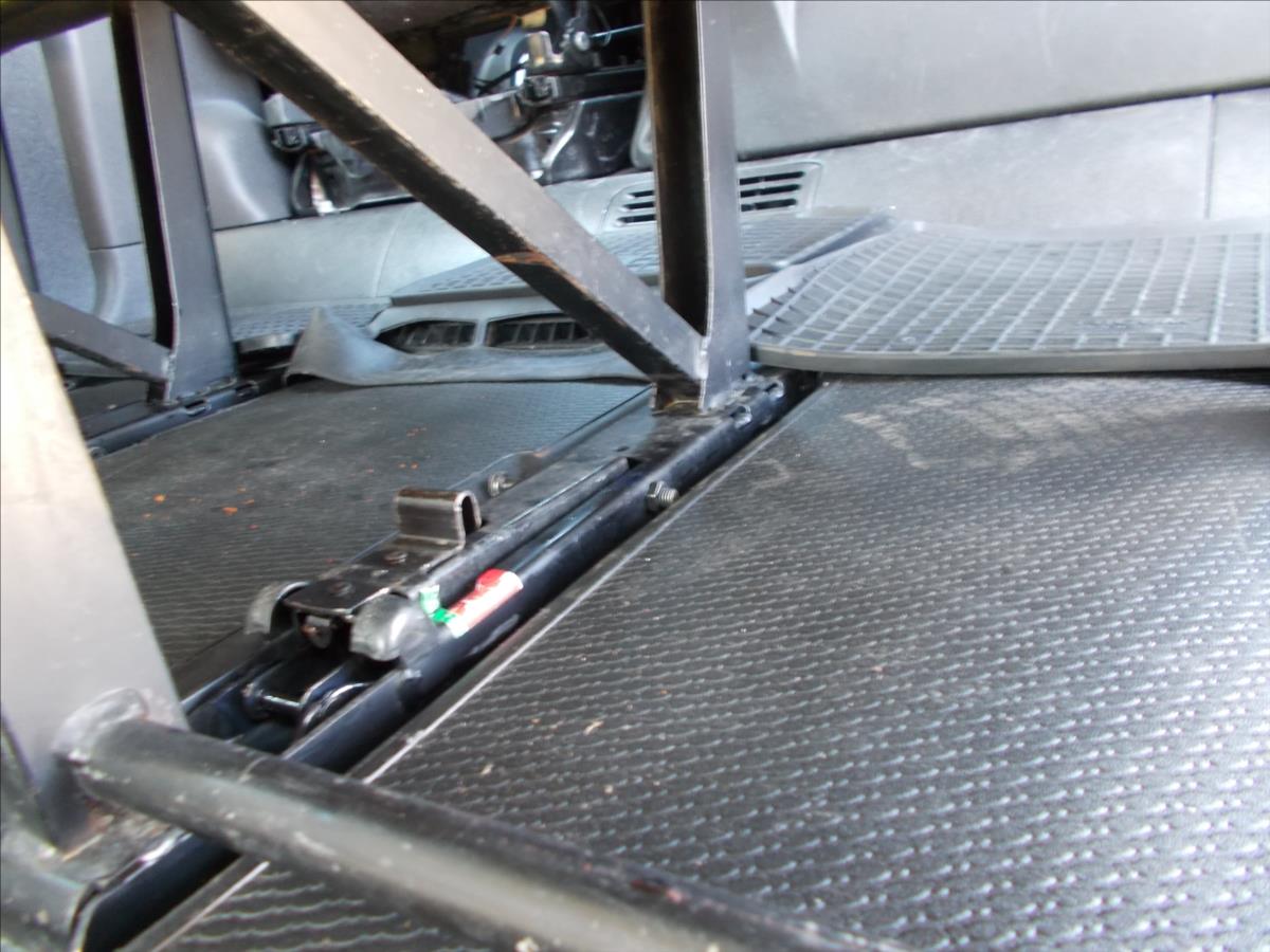 Renault Trafic 2,0 DCi ČR DPH 6 MÍST STK 8/2026 - foto 18