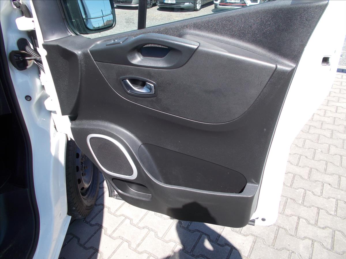 Renault Trafic 2,0 DCi ČR DPH 6 MÍST STK 8/2026 - foto 20
