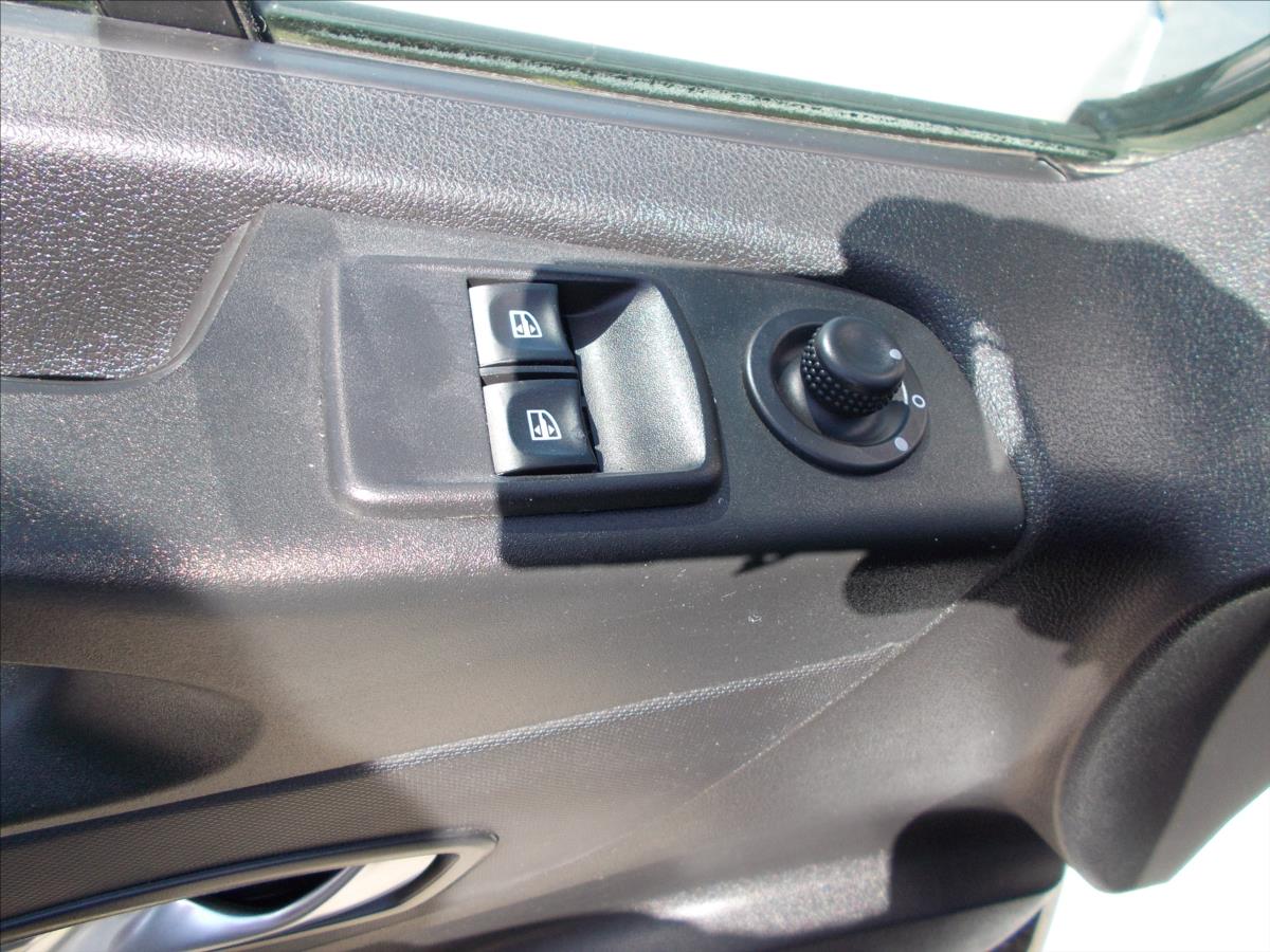 Renault Trafic 2,0 DCi ČR DPH 6 MÍST STK 8/2026 - foto 30