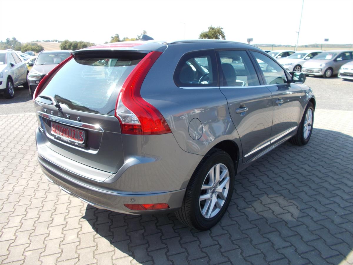 Volvo XC60 2,0 D D3 SUMMUM AT TZ KRÁSNÉ - foto 10
