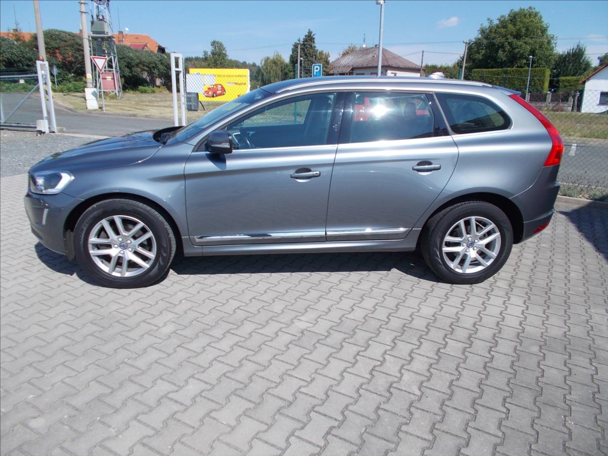 Volvo XC60 2,0 D D3 SUMMUM AT TZ KRÁSNÉ - foto 4