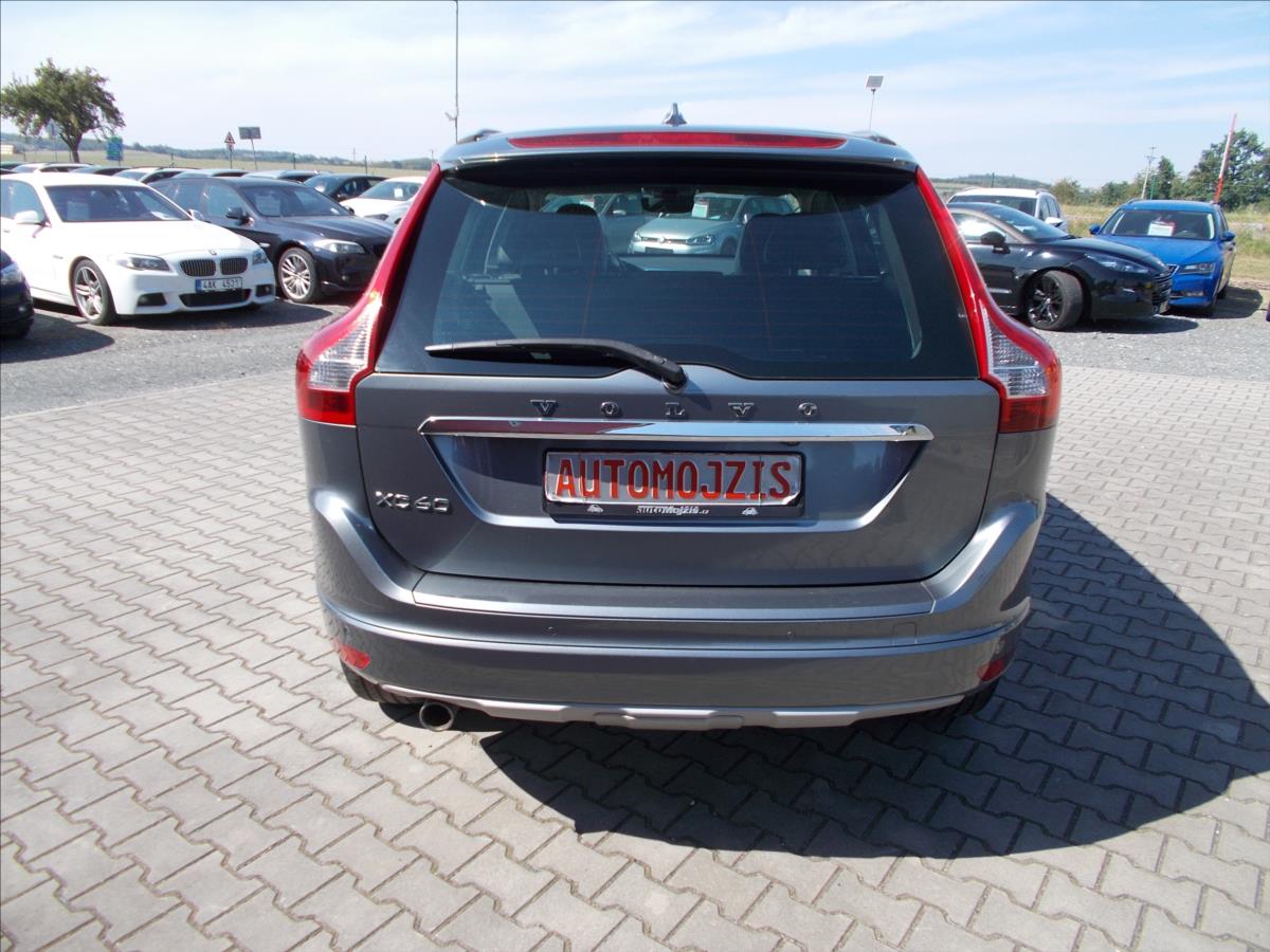 Volvo XC60 2,0 D D3 SUMMUM AT TZ KRÁSNÉ - foto 9