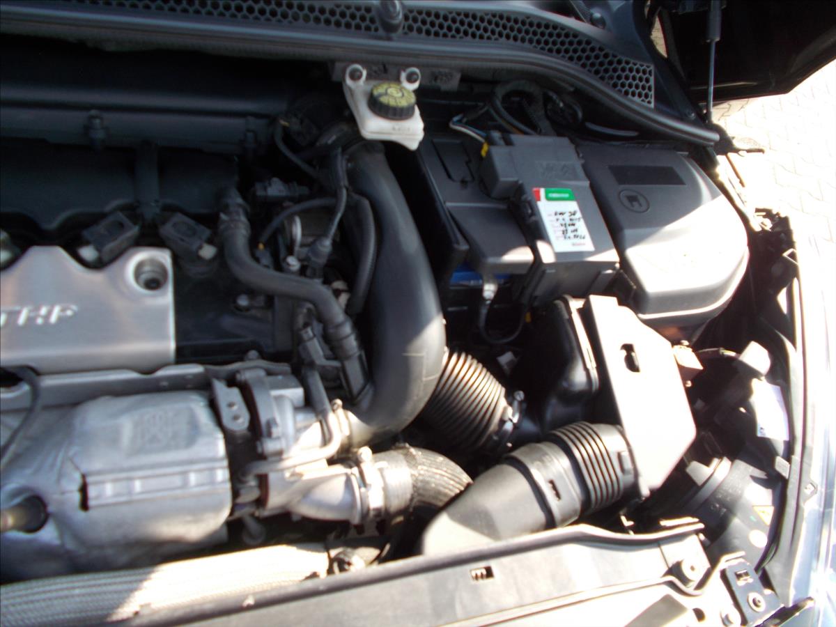 Peugeot RCZ 1,6 16V GT-LINE 147 KW KUPÉ DIGIKLIMA - foto 25