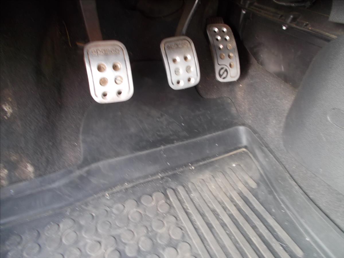 Opel Astra 1,6 GTC TURBO 132 kW NOVÁ STK  H - foto 22