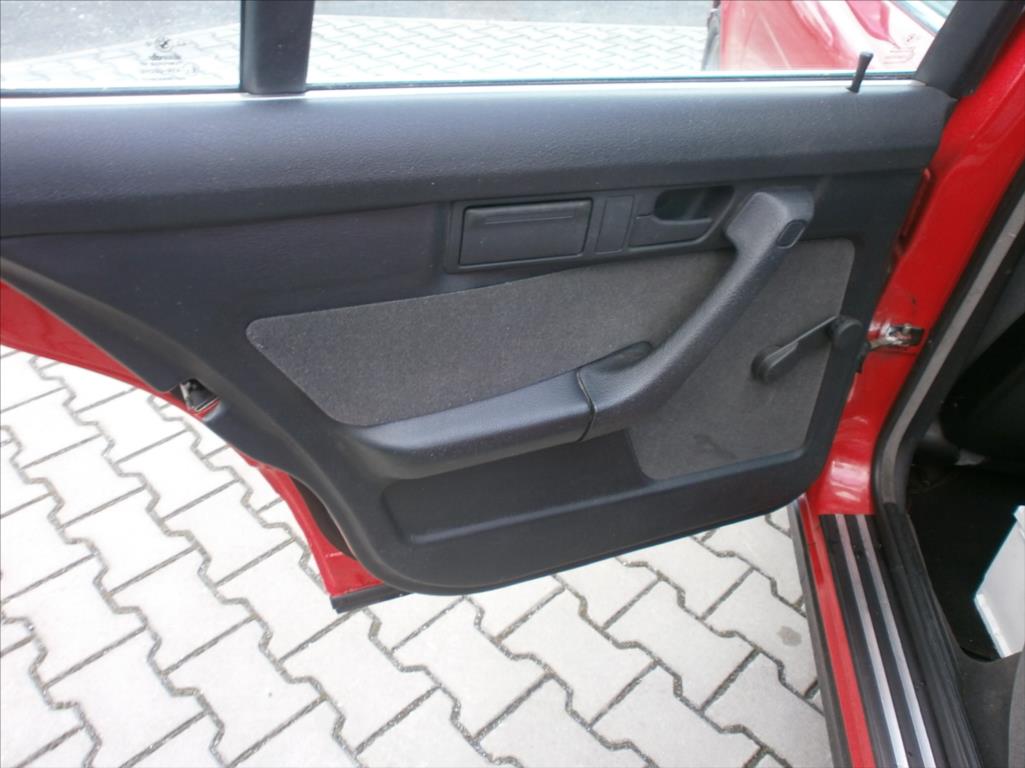 BMW Řada 5 2,5 TDS TZ ULOŽENO od roku 2012 - foto 17