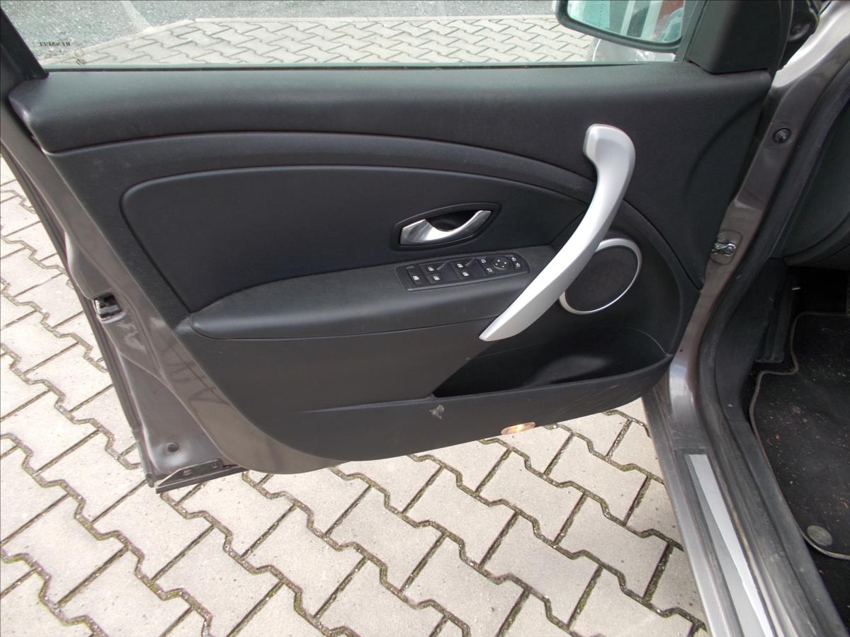 Renault Fluence 1,5 DCi 1.MAJITEL ČR DIGIKLIMA - foto 24