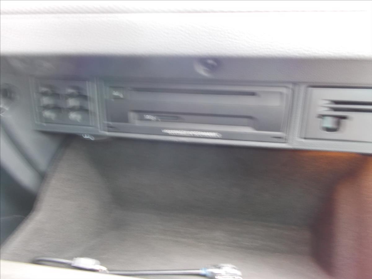 Volkswagen Golf 1,6 TDI ALLTRACK 4x4 DIGIKLIMA XENONY  VI - foto 30