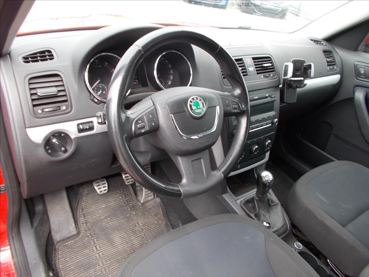 Škoda Yeti 1,2 TSI 77 kW ČR NOVÝ MOTOR - foto 20