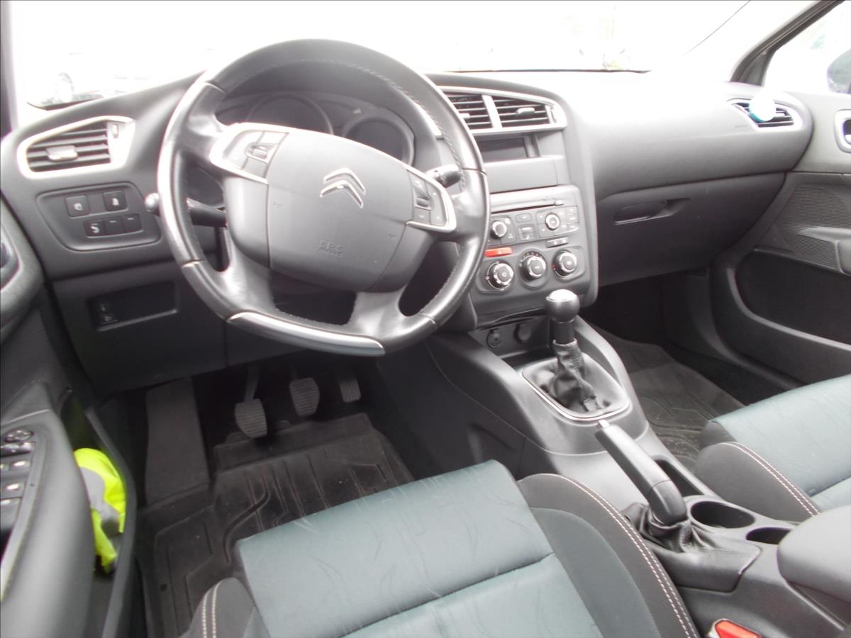 Citroën C4 1,6 16V ČR 1.MAJITELKA 46346 KM !!!!! - foto 18