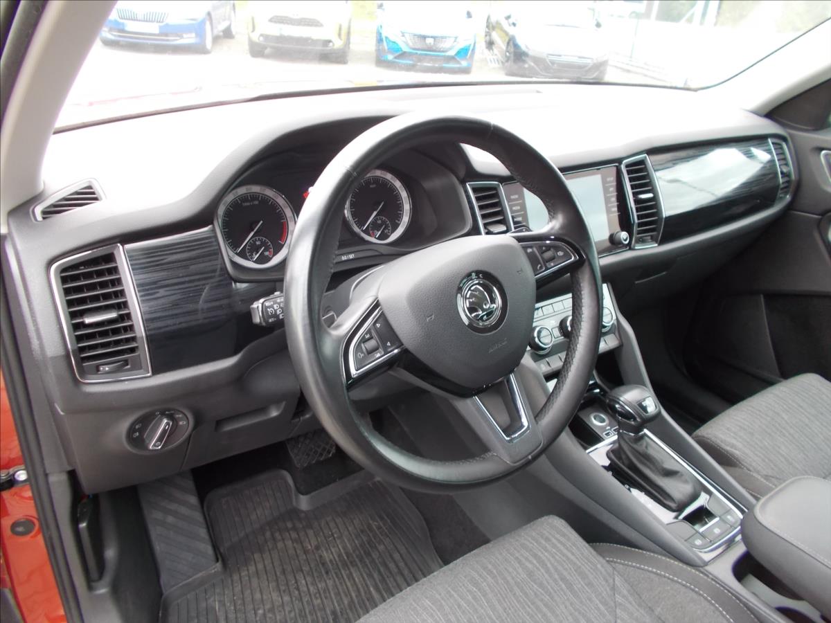 Škoda Kodiaq 2,0 TDI ČR 1.MAJITEL 7 MÍST DPH 140 KW - foto 21