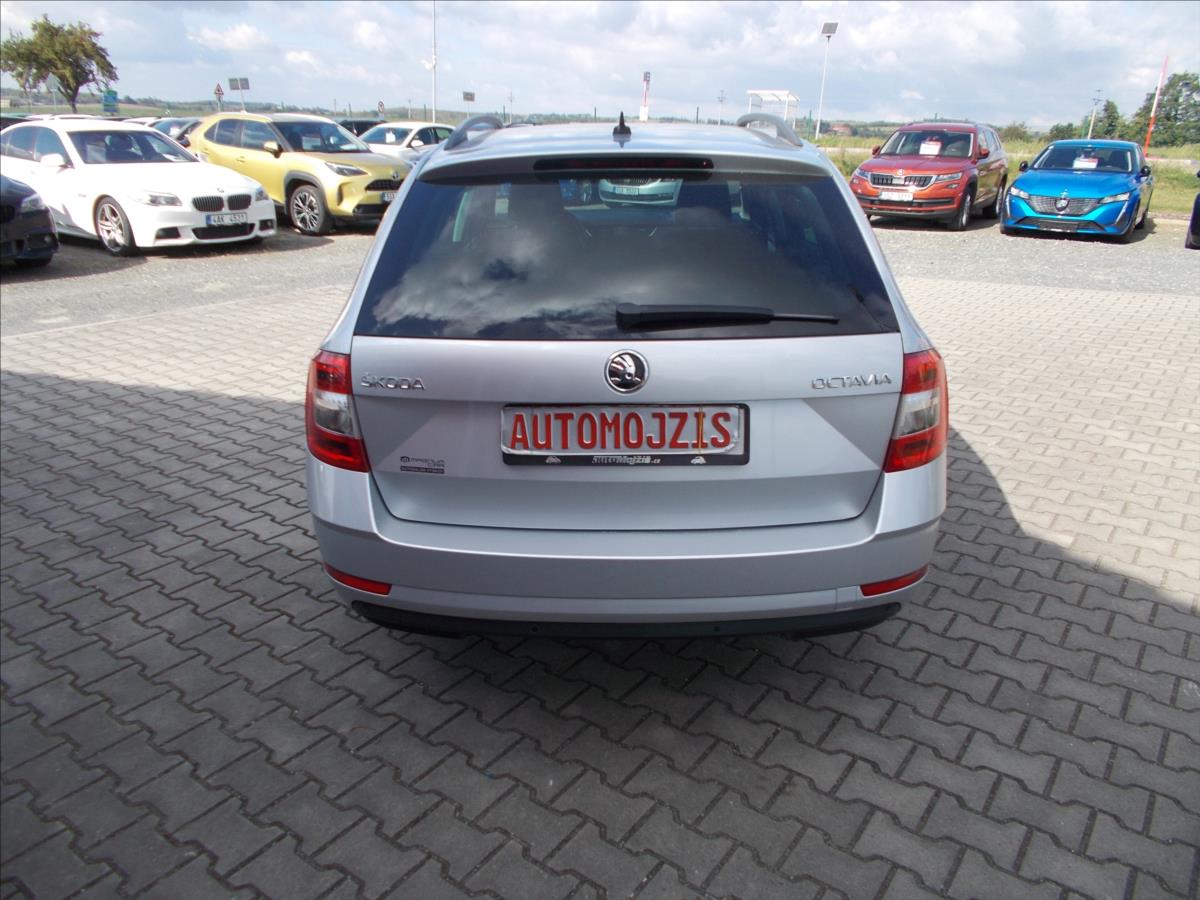 Škoda Octavia 1,6 TDI ČR 1.MAJITEL DIGIKLIMA NOVÁ STK  III - foto 9