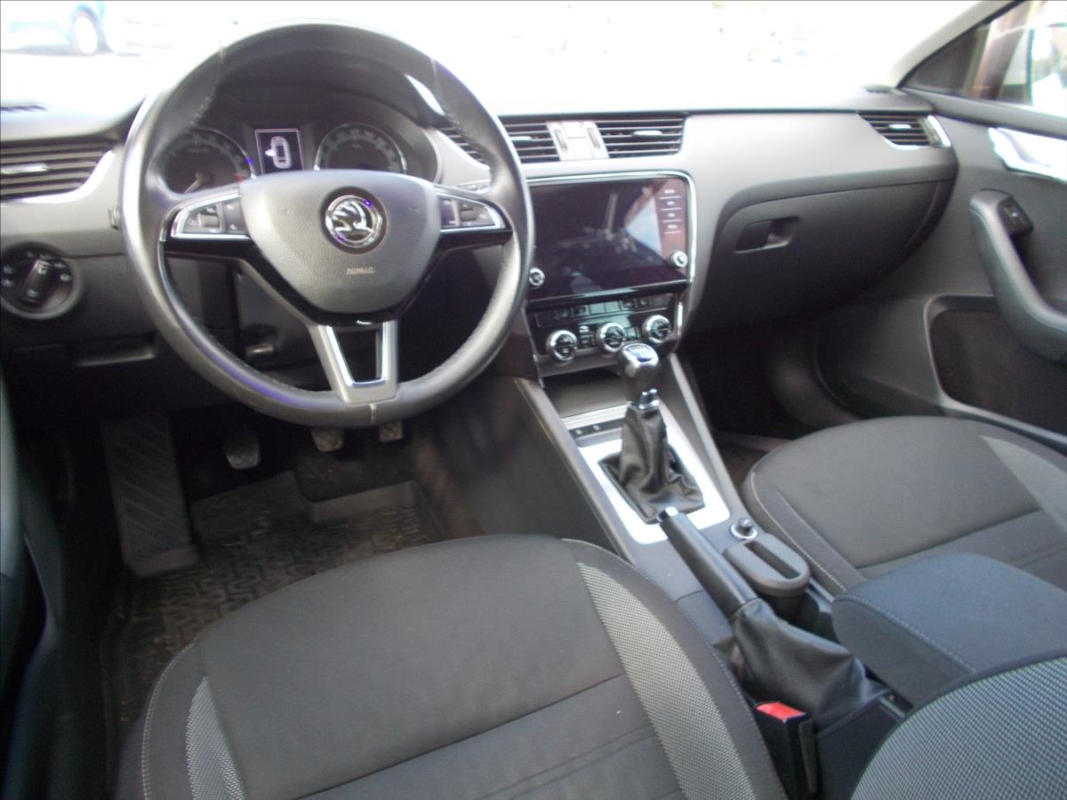 Škoda Octavia 1,6 TDI ČR 1.MAJITEL DIGIKLIMA NOVÁ STK  III - foto 15
