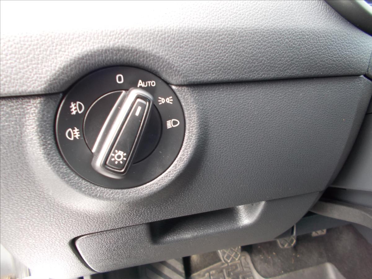 Škoda Octavia 1,6 TDI ČR 1.MAJITEL DIGIKLIMA NOVÁ STK  III - foto 24