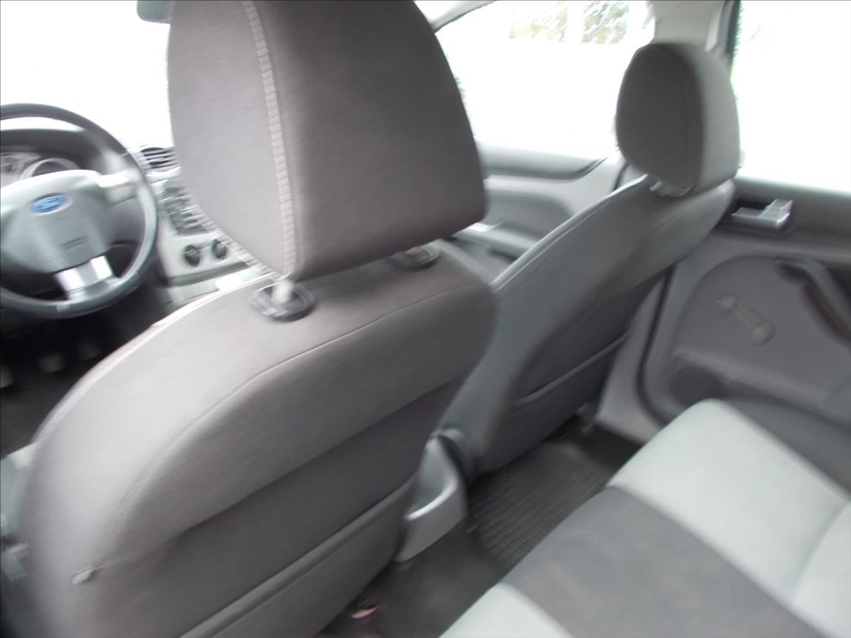 Ford Focus 1,6 16V ČR TZ PĚKNÉ - foto 14