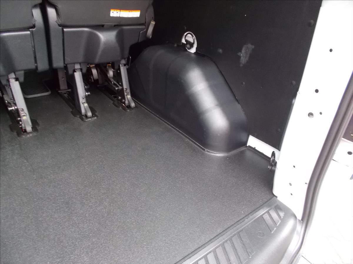 Ford Transit Custom 2,0 TDCI Blue HYBRID DPH L2 9 MÍST 128177 KM - foto 19