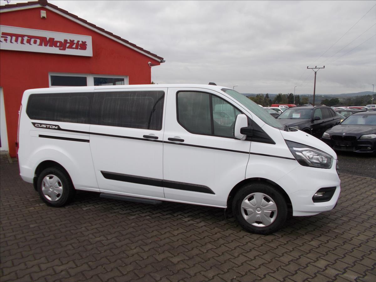 Ford Transit Custom 2,0 TDCI Blue HYBRID DPH L2 9 MÍST 128177 KM - foto 7