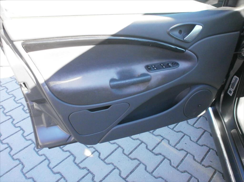 Citroën C5 2,0 HDI EXCLUSIVE NOVÁ STK  II - foto 27