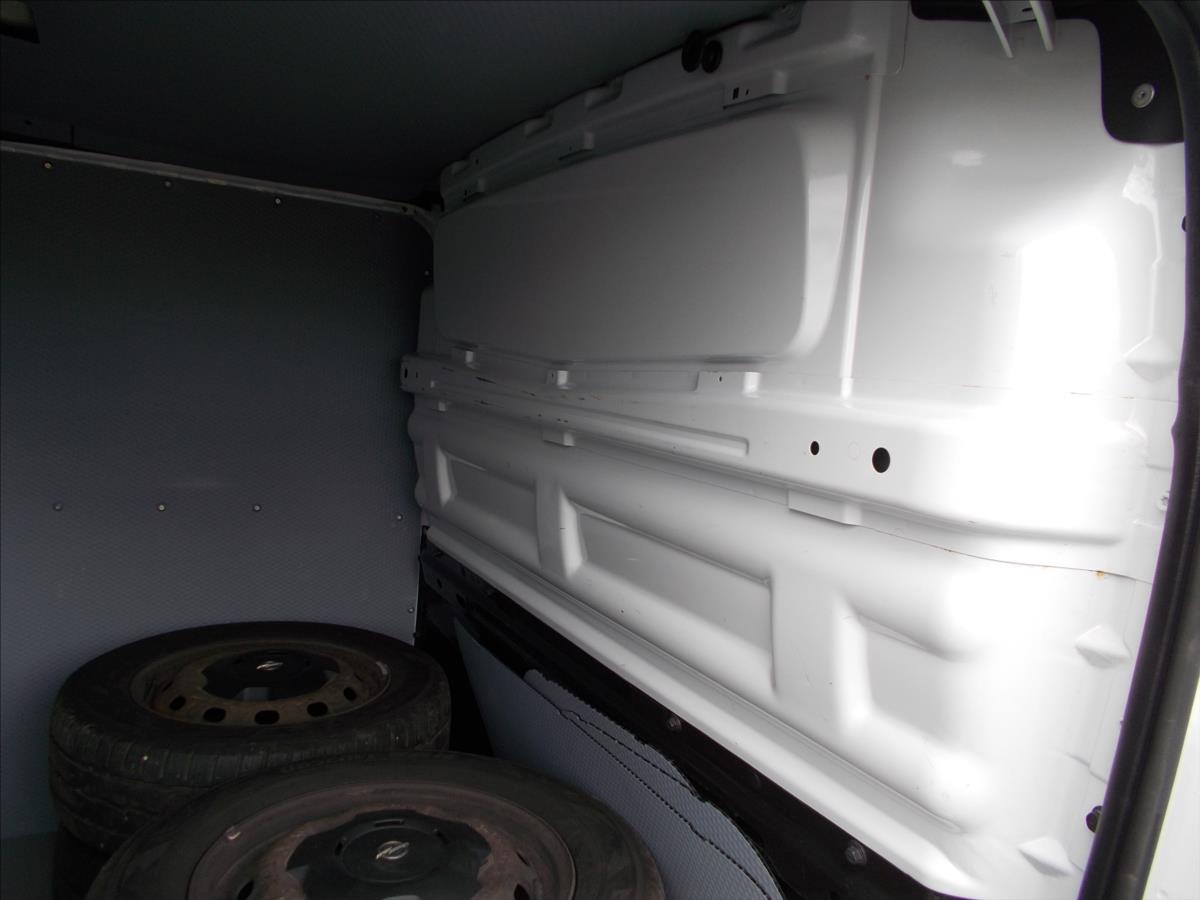 Opel Vivaro 1,6 DCi DPH L2H1 SERVISNÍ HISTORIE TZ - foto 18