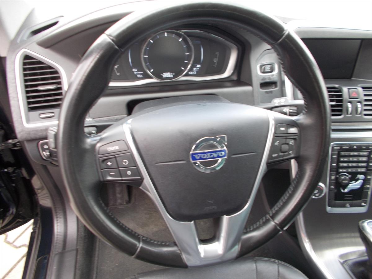 Volvo XC60 2,0 D3 DIGIKLIMA NOVÉ ROZVODY PĚKNÉ - foto 24